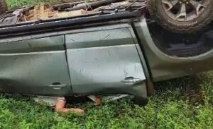 casal-fica-ferido-apos-caminhonete-capotar-na-br-364-proximo-a-campo-novo-do-parecis