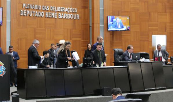 assembleia-legislativa-de-mt-suspende-por-120-dias-cobranca-de-emprestimos-consignados-de-servidores-estaduais