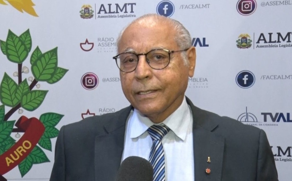 deputado-recebe-homenagem-pelos-79-anos-e-reforca-apoio-ao-municipio