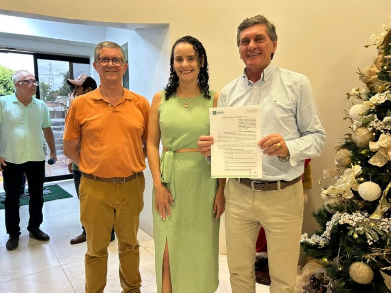 executivo-municipal-anuncia-inicio-dos-estudos-para-revisao-do-plano-de-cargos-carreiras-e-salarios-dos-servidores-gerais