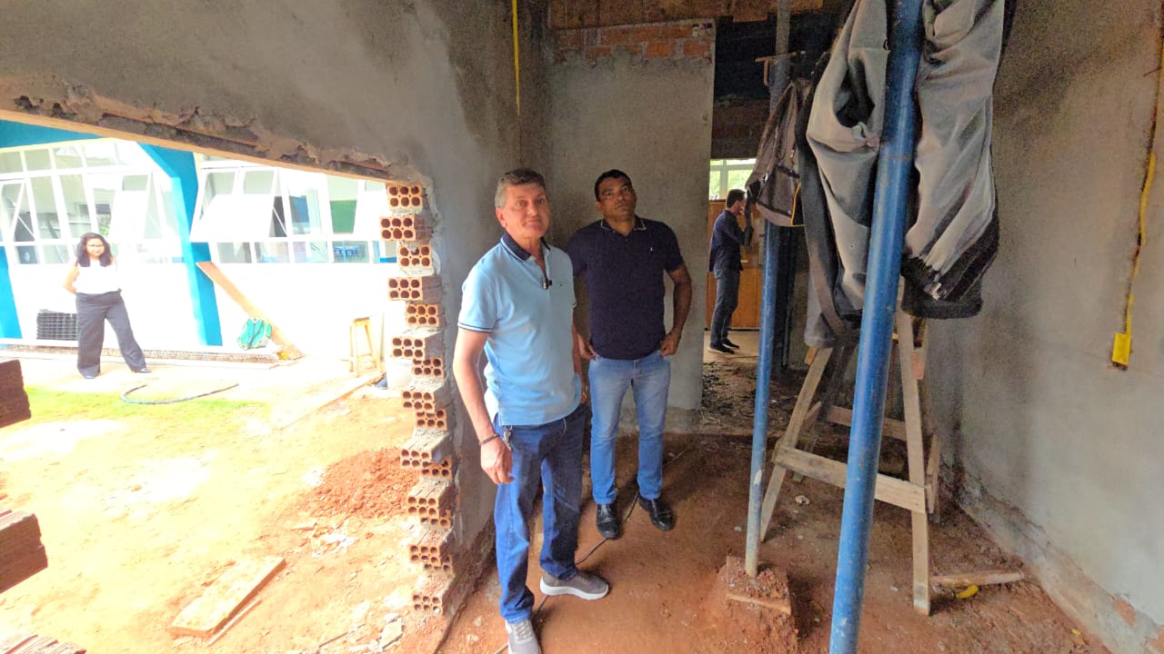 prefeito-edilson-piaia-vistoria-obras-do-cme-no-hospital-municipal-e-confirma-reabertura-do-centro-cirurgico-em-breve