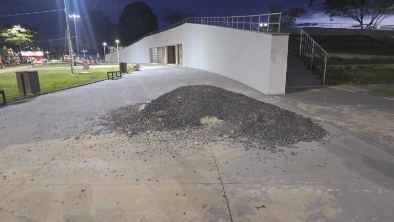 revoltante-obra-inacabada-riscos-a-populacao-e-descaso-com-patrimonio-publico